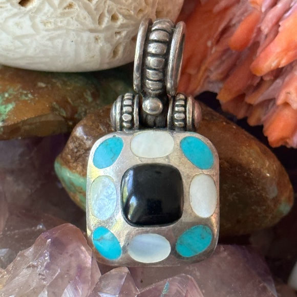 Vintage onyx turquoise mother of pearl sterling silver  pendant - Picture 3 of 9
